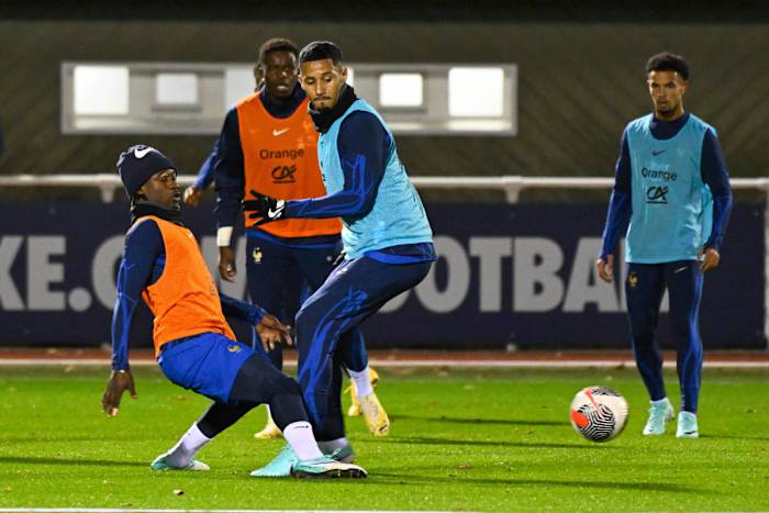 Camavinga entrenando